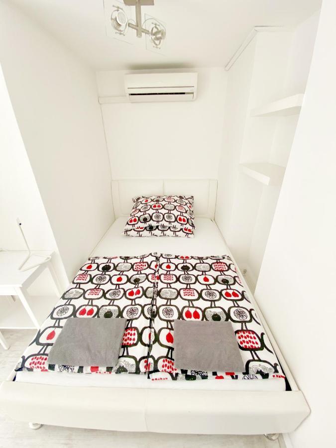 Loft With Rooftop And Free Parking In Garage Budapest Exterior foto